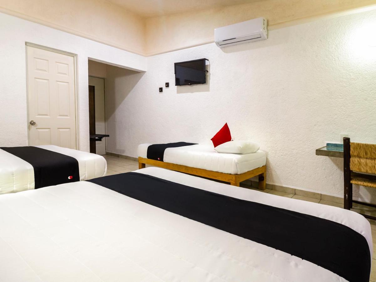 Hotel Parotas Manzanillo Buitenkant foto