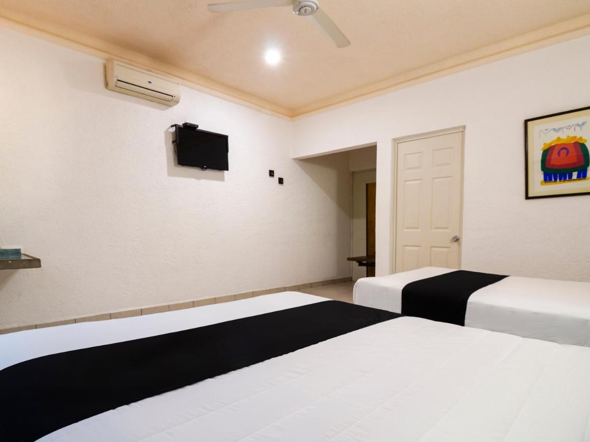 Hotel Parotas Manzanillo Buitenkant foto